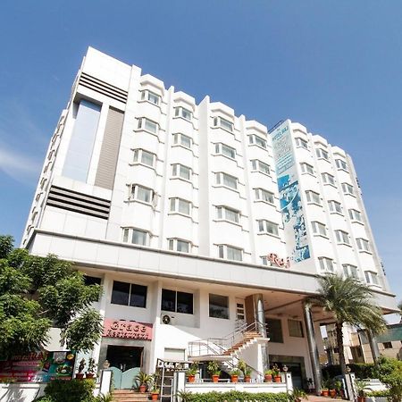 Capital O 61144 Hotel Raj Tuticorin Exteriör bild